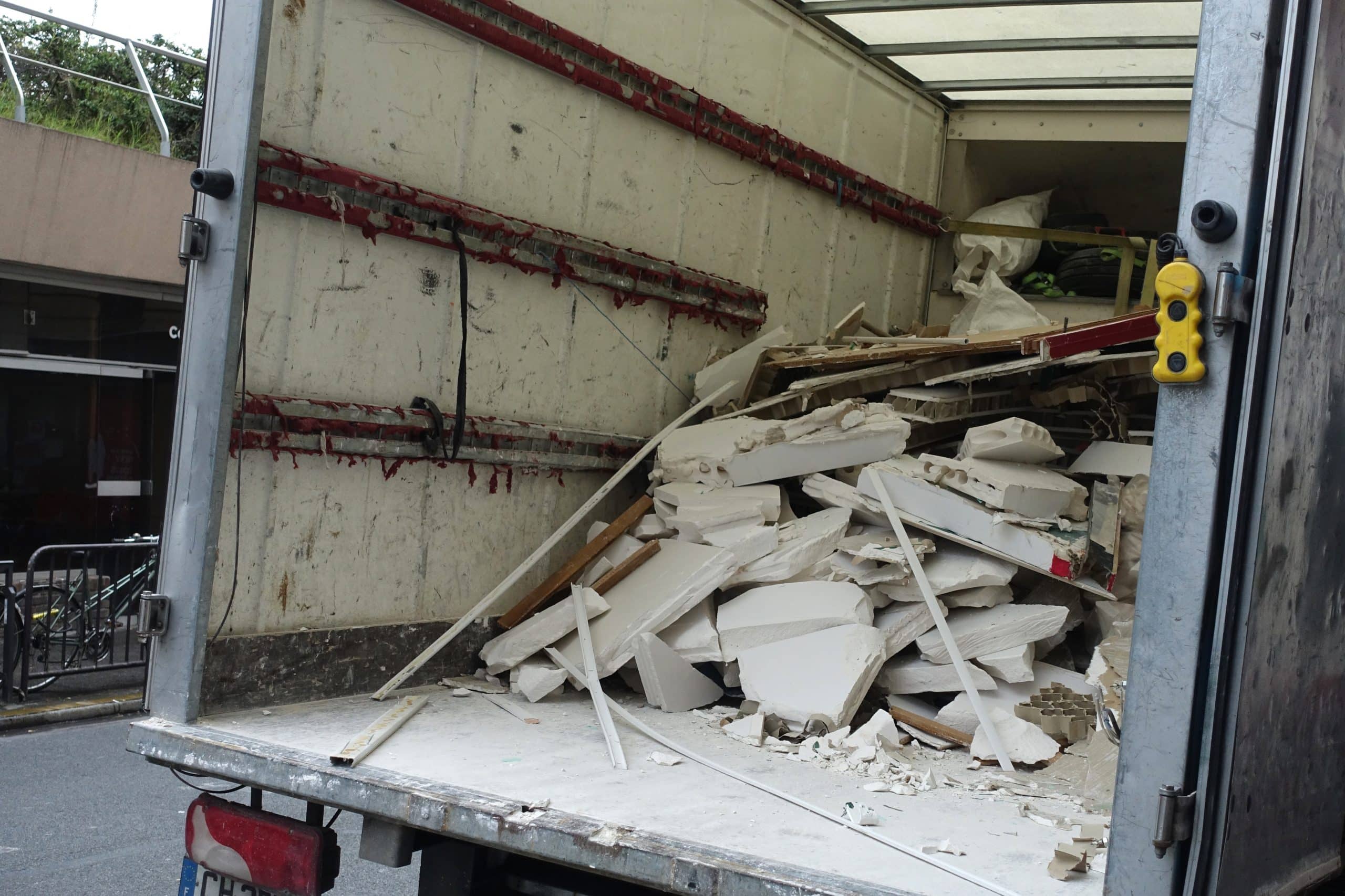 Débarras et nettoyage fin de chantier près de Bordeaux